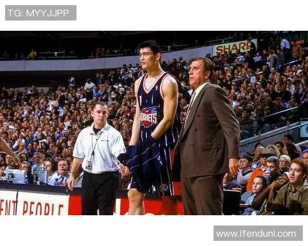 姚明在篮球与商业领域的管理技巧探讨与实践分享